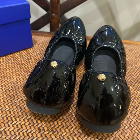 Stuart Weitzman Glossy Black Flats - 8 - Picture 3 of 6